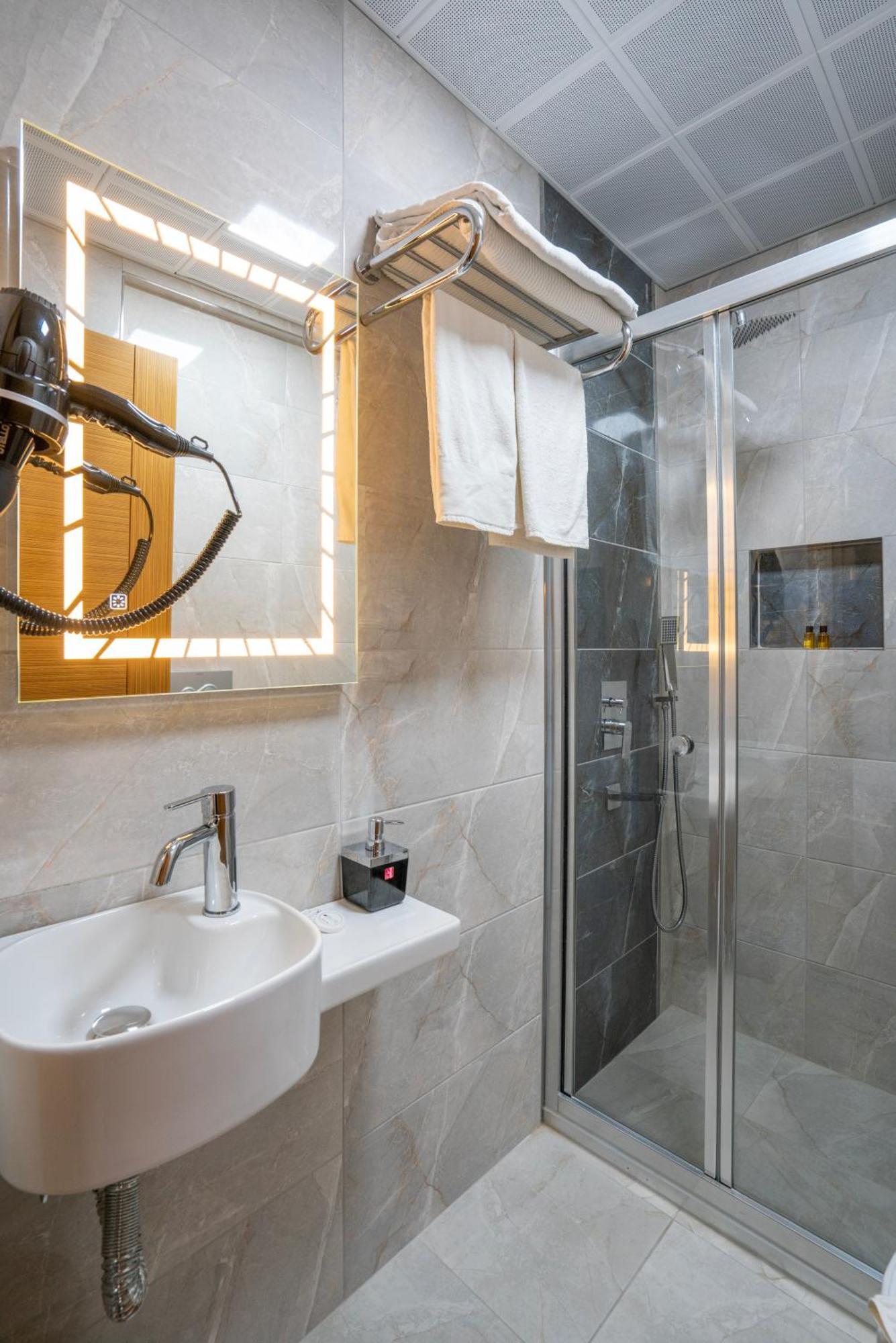 Grand Reis Hotel Istanbul Ngoại thất bức ảnh